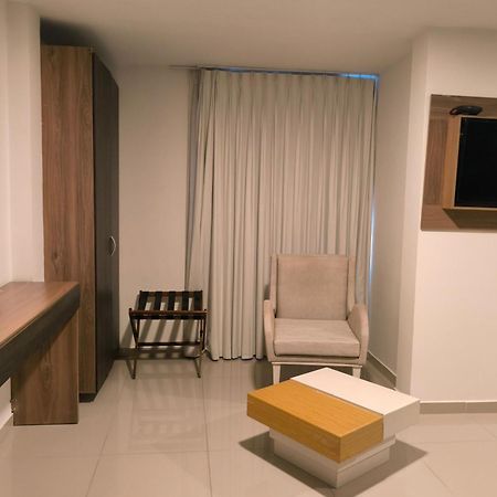 Hotel Quarta Avenida Montería Zewnętrze zdjęcie