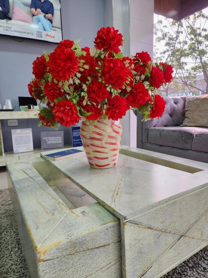 Hotel Quarta Avenida Montería Zewnętrze zdjęcie