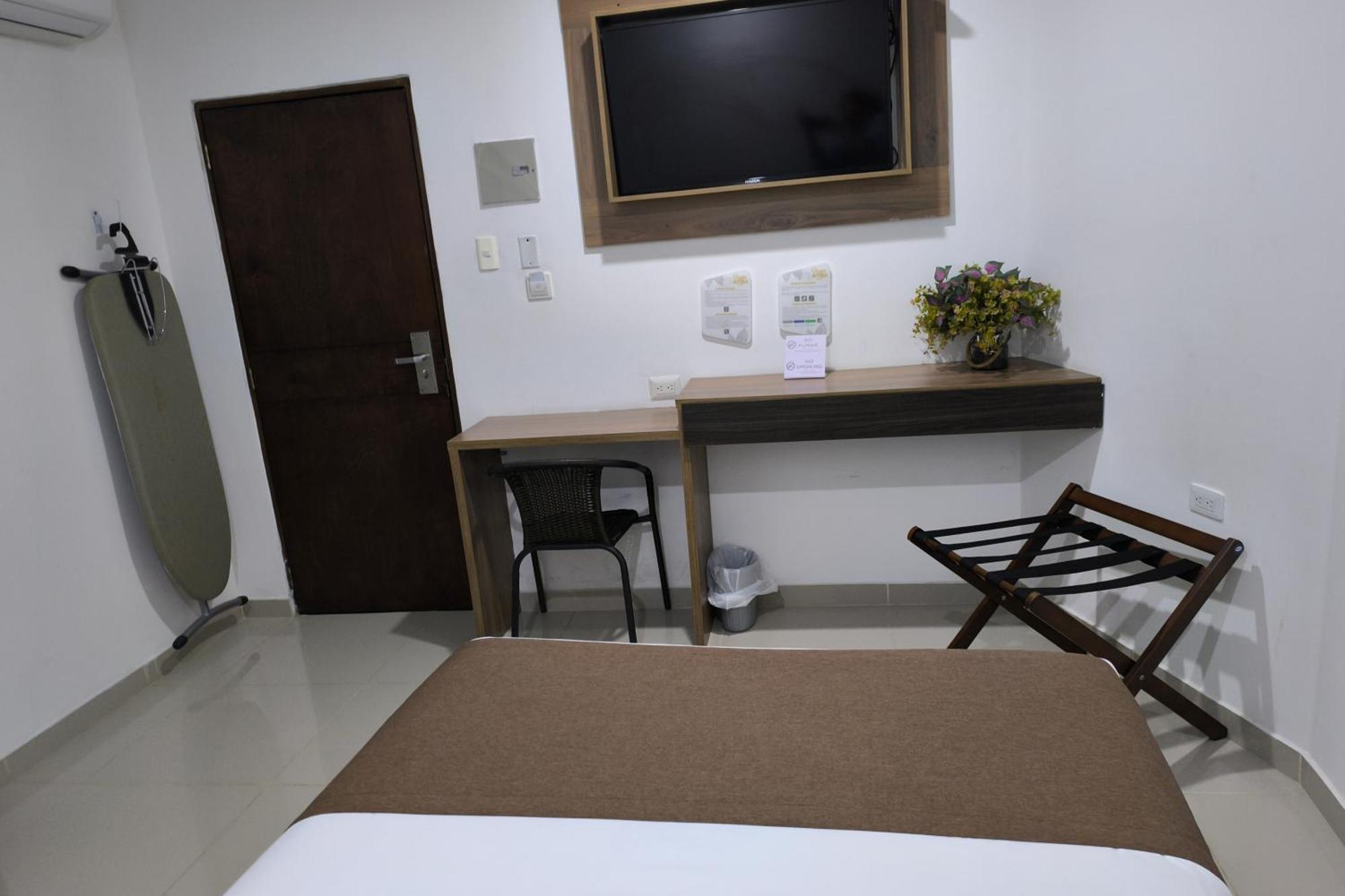 Hotel Quarta Avenida Montería Zewnętrze zdjęcie